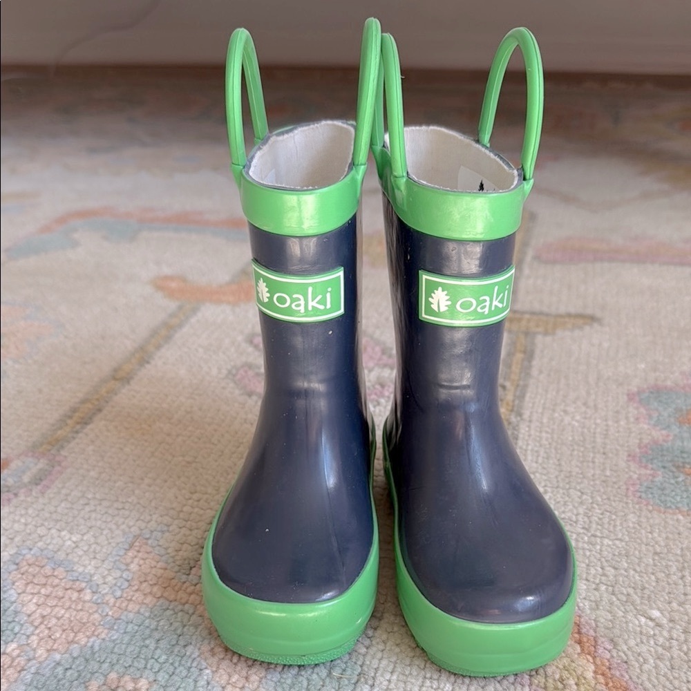 Oaki size 5 Blue and Green Rain & Snow Boots Waterproof Pull-On NWOT